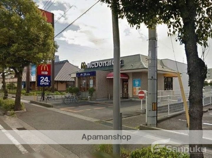 愛媛県松山市空港通2丁目の賃貸アパートの周辺