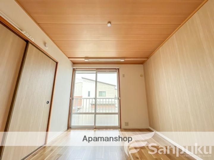 古川南ハイツ A棟の居間