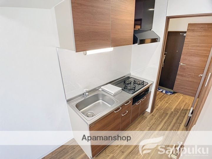 愛媛県松山市立花3丁目の賃貸マンションの内装