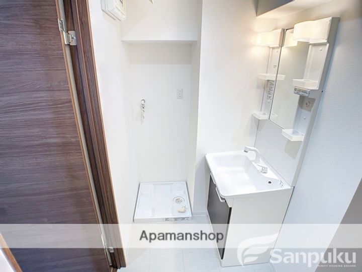 愛媛県松山市立花3丁目の賃貸マンションの内装