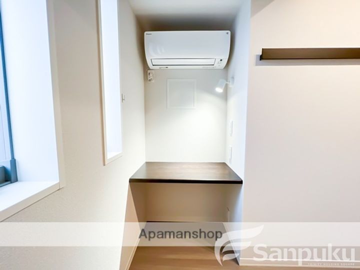 愛媛県松山市岩崎町1丁目の賃貸マンションの内装