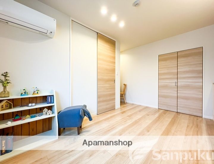 愛媛県松山市岩崎町1丁目の賃貸マンションの内装