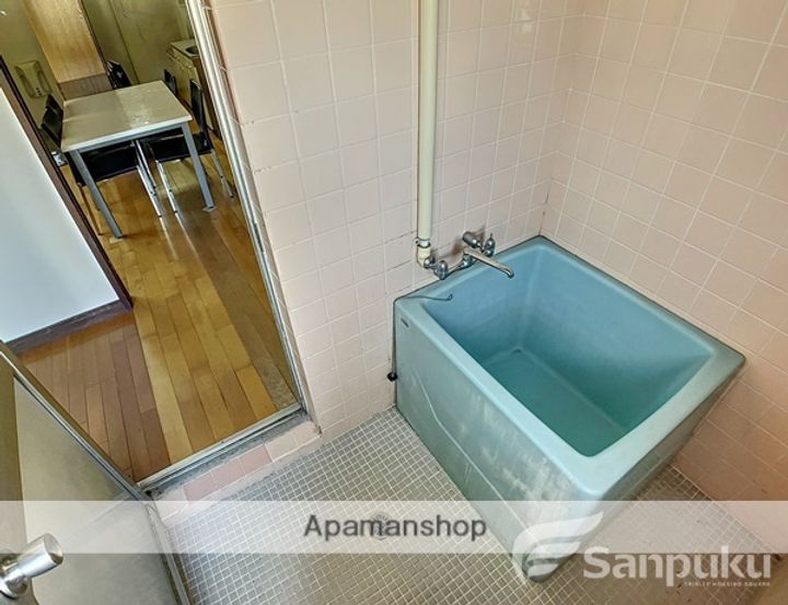 祝谷ビルの風呂