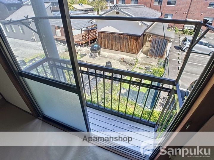 愛媛県松山市北土居1丁目の賃貸アパートの内装