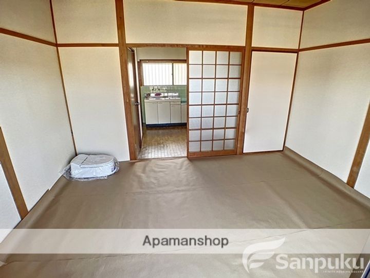 愛媛県松山市北土居1丁目の賃貸アパートの内装