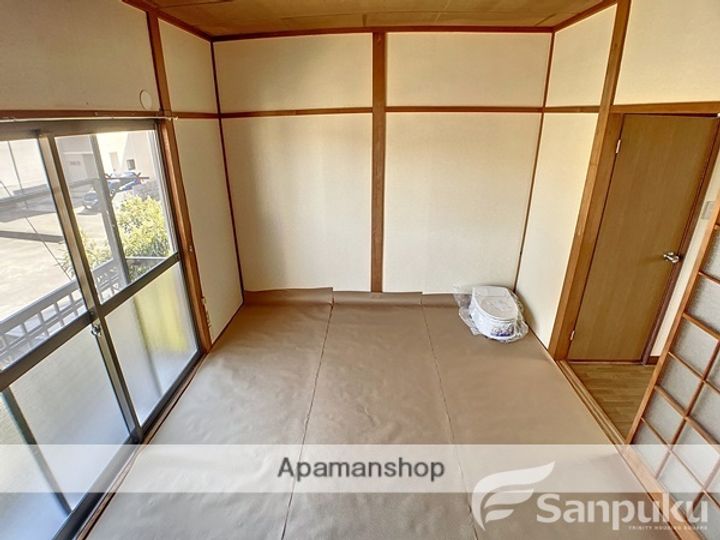 愛媛県松山市北土居1丁目の賃貸アパートの内装