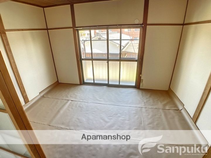 愛媛県松山市北土居1丁目の賃貸アパートの内装