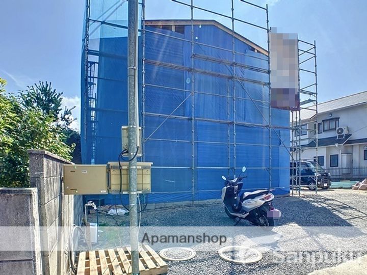 愛媛県松山市三町1丁目の賃貸アパートの外観