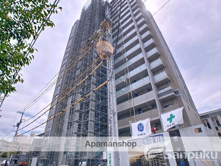 レーベン御宝アルビオ・タワーの外観