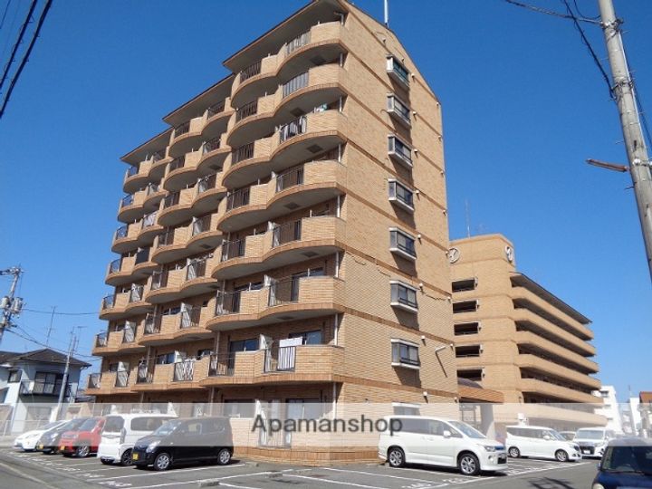 マルイブーゲンビリアの外観