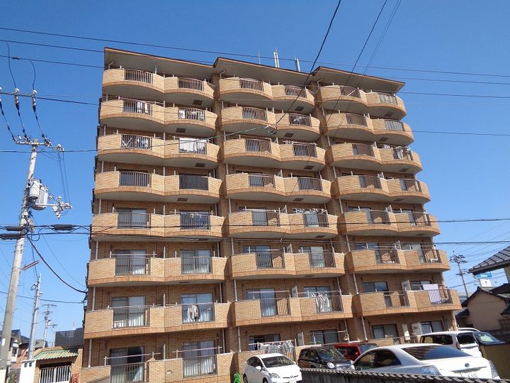 マルイブーゲンビリアの外観