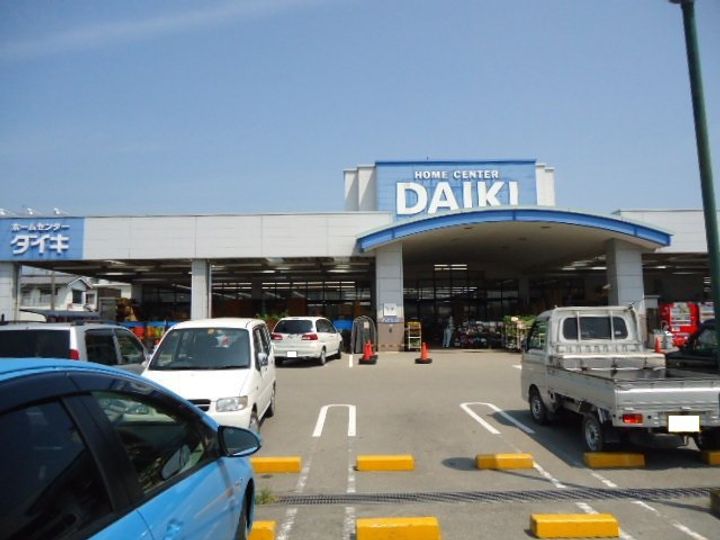 マルイブーゲンビリアの周辺