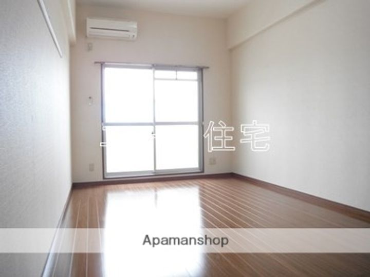 古川ハイム 二番館の居間