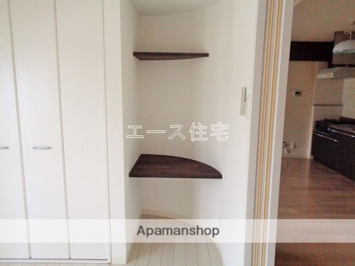 愛媛県西条市新田の賃貸マンションの内装