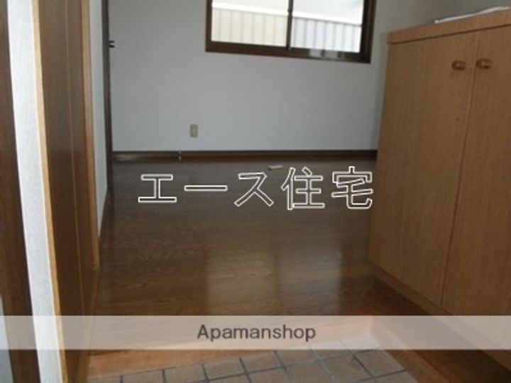 イーストハイツの玄関