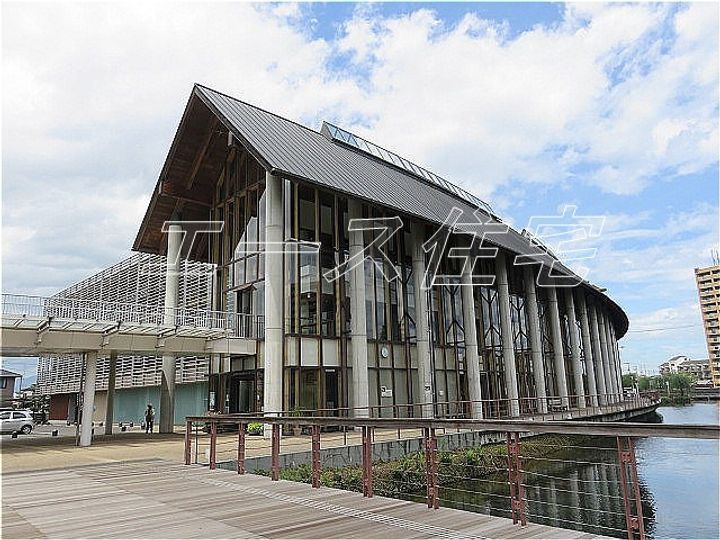 マルイマーガレットの周辺