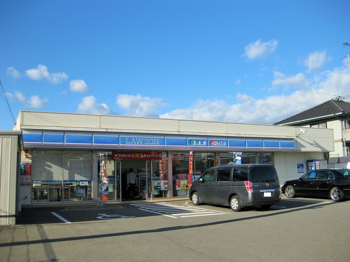 クラリティ105の周辺