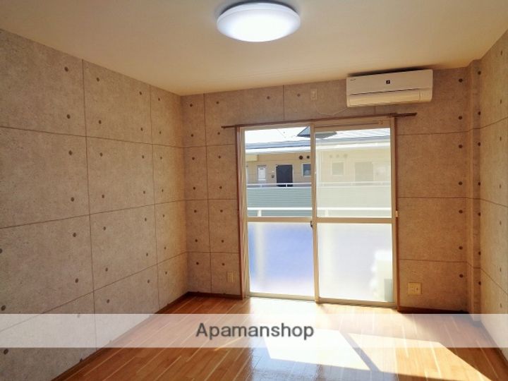 ジョイリッツ大町 2番館の居間