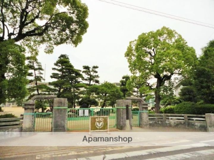 愛媛県西条市喜多川(一戸建)の賃貸物件の周辺