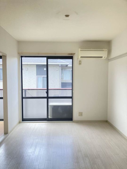 フレグランス喜多川の内装