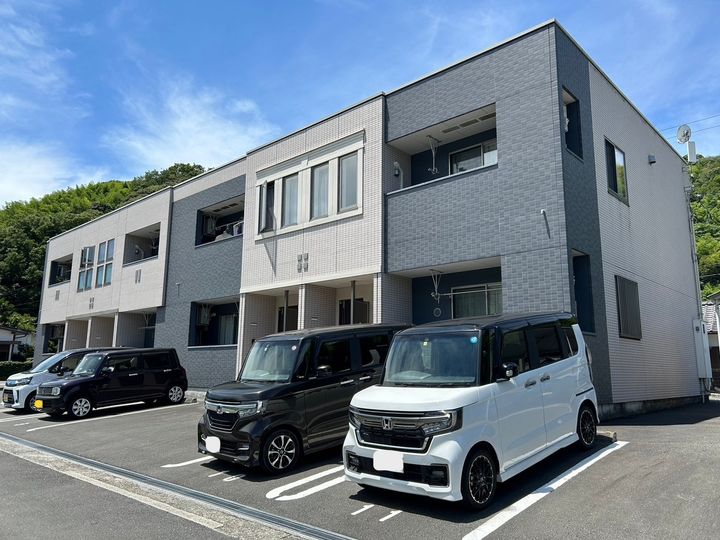 ポローニアⅡ101の外観