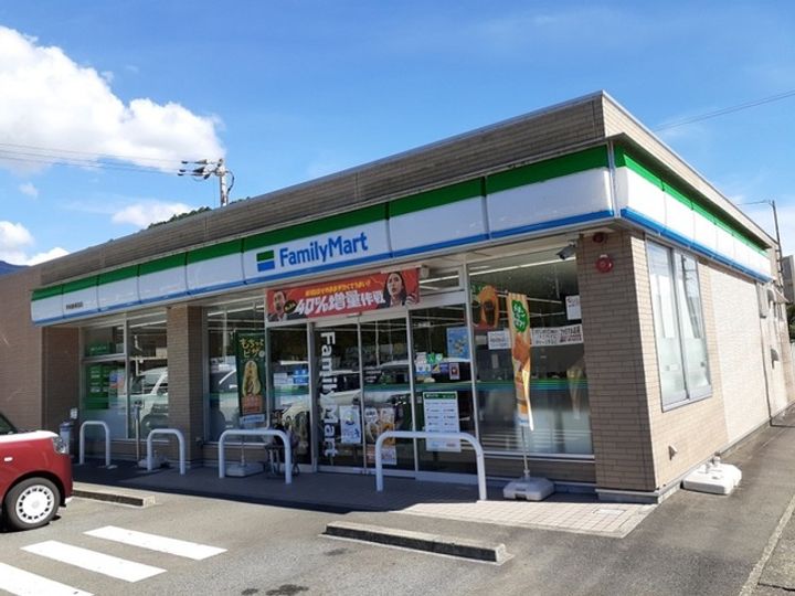 クラリーチェの周辺