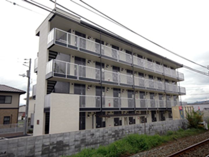 レオパレス松山保免206の外観