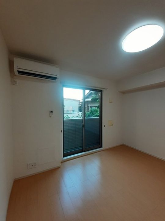 パサージュ南斎院105の居間
