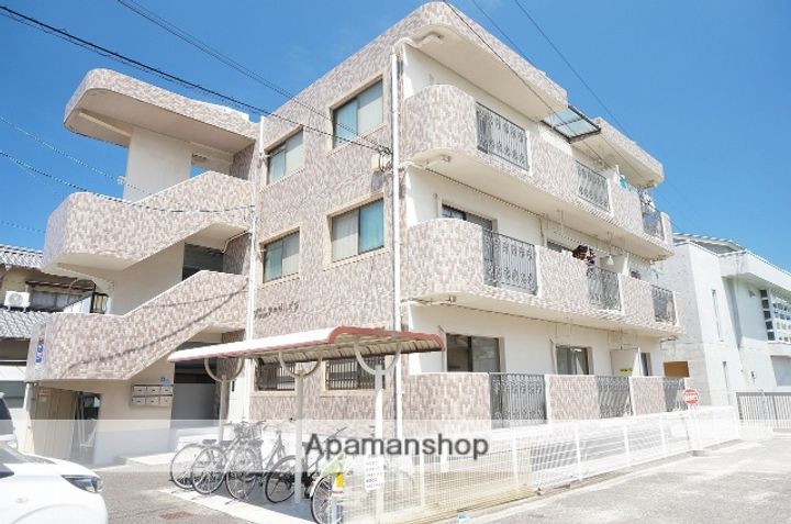 プロムナードハイツ301の外観