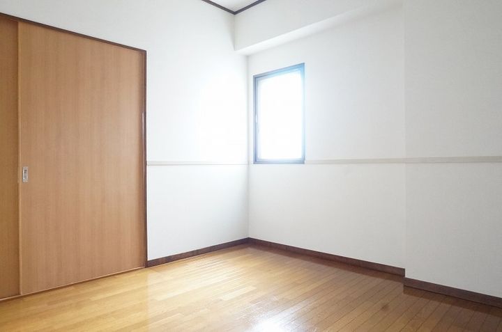 エトワール石手302の内装