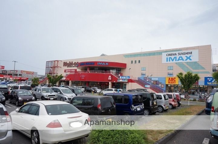 ウエストコート402の周辺