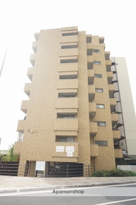 チュリス松山1002の外観