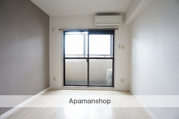 メゾン・ド・メシュー403の居間