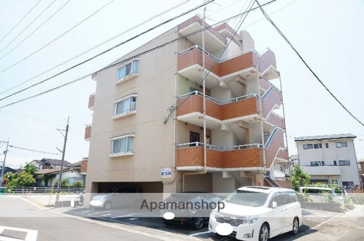 松末ガーデンマンションの外観