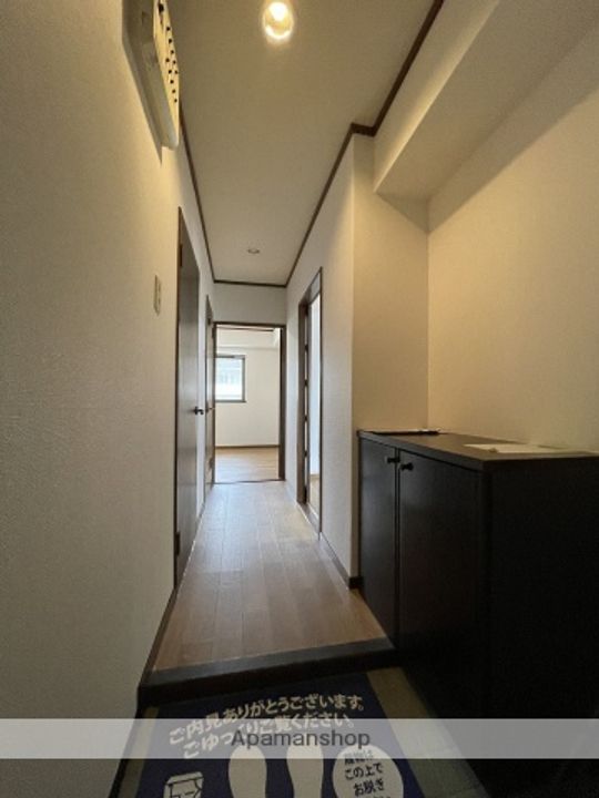 エピーメロン中村202の玄関