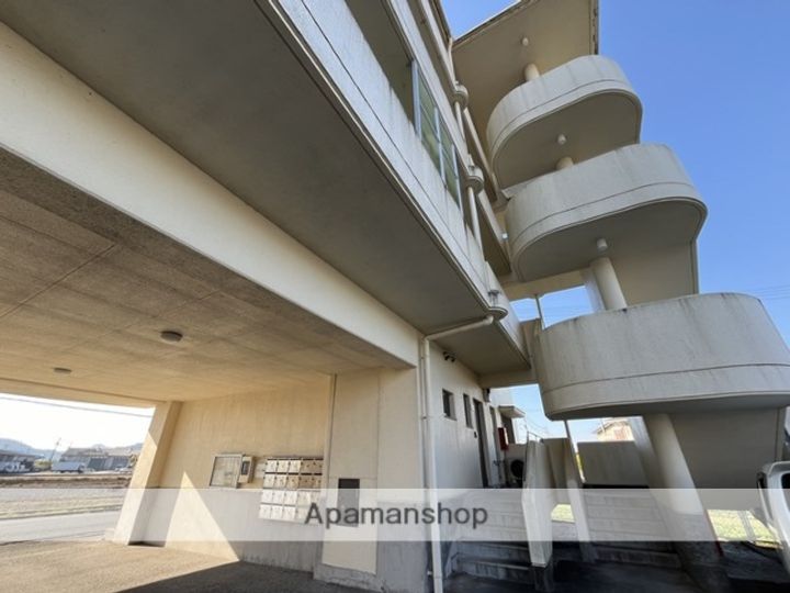 ハイツ南国305の外観