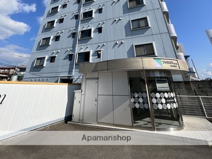 ルーチェ403の周辺