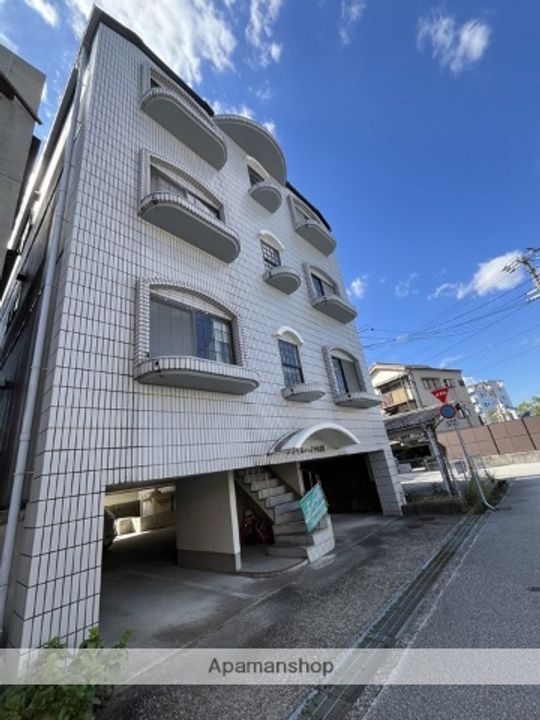 ロイヤルハイツ山岡202の外観