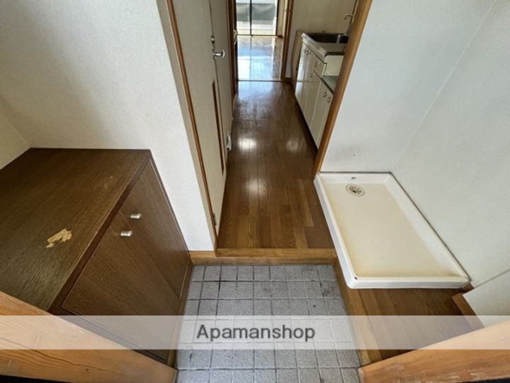 グランドムール高須の玄関