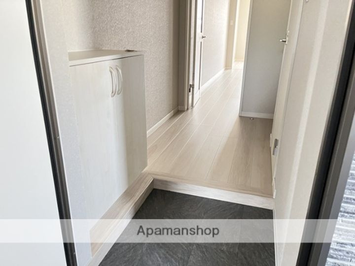 VERSO DOMANI(ベルソドマーニ)の玄関