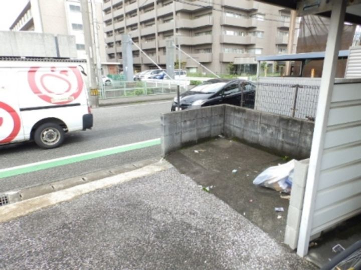 KANADA B棟の内装