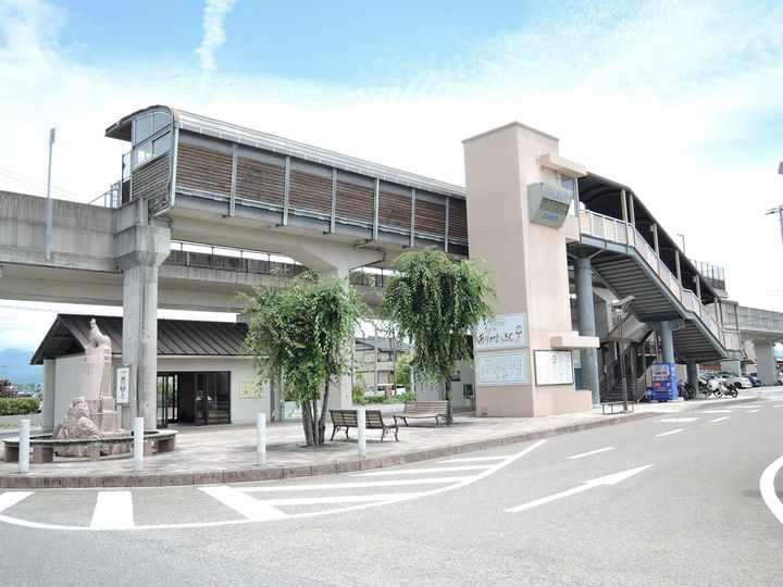 レオパレス南国1番館205の周辺