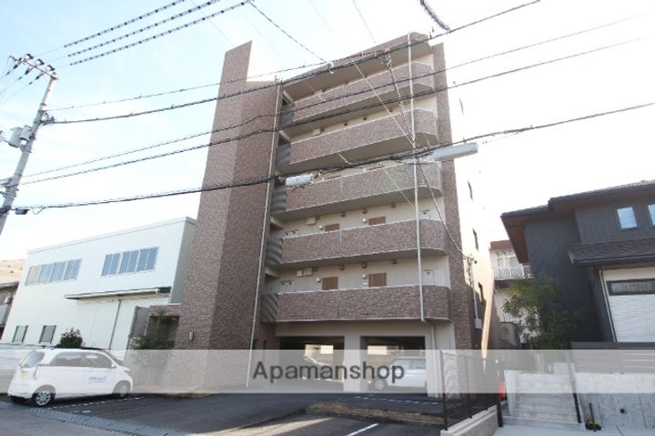 高知県高知市葛島4丁目の賃貸マンションの外観