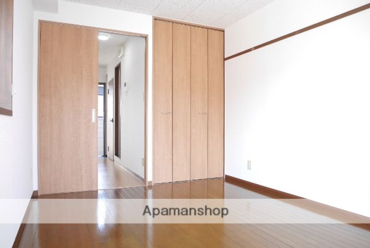 ピクシー高須205の内装