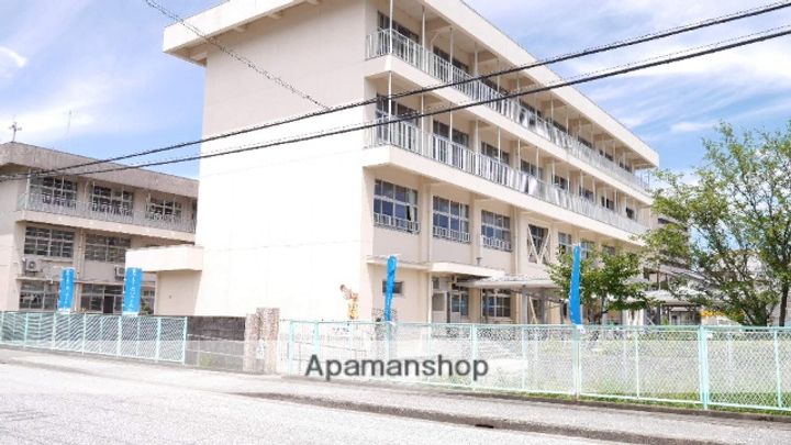 ピクシー高須205の周辺