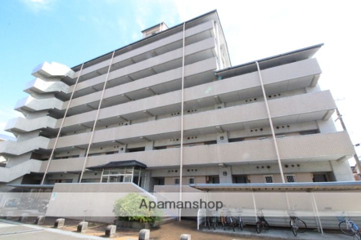 ロイヤルガーデンⅡの外観