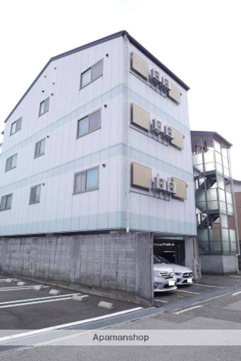 アーバン葛島の外観