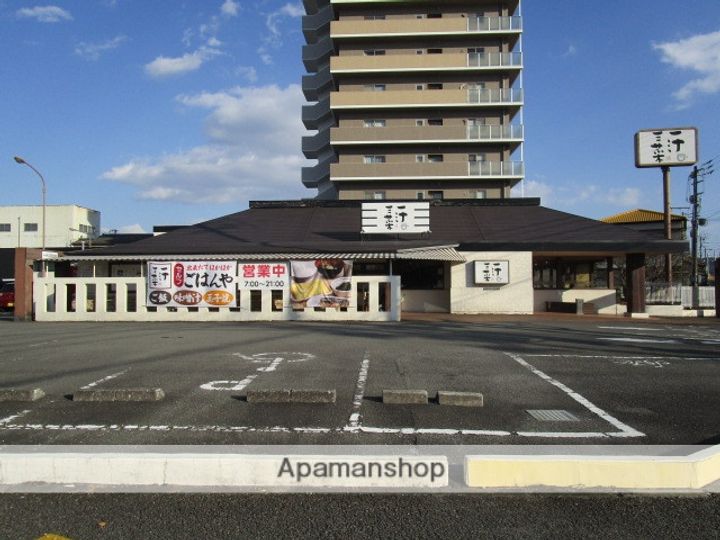 アーバン葛島の周辺