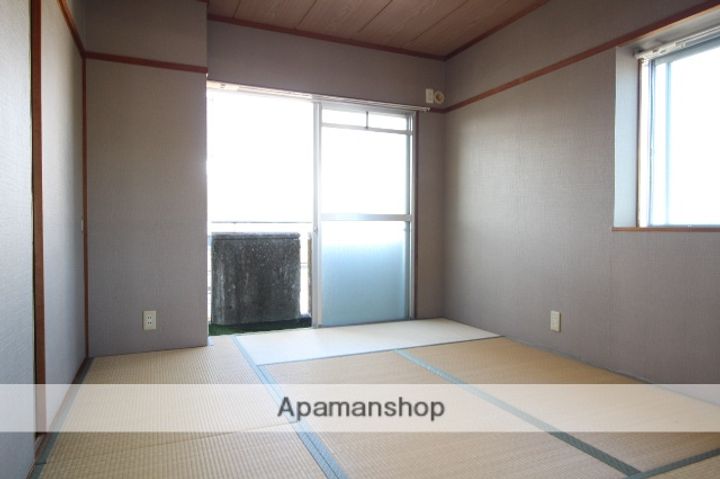 ヴィラ・アンソレイエ葛島北棟401の内装