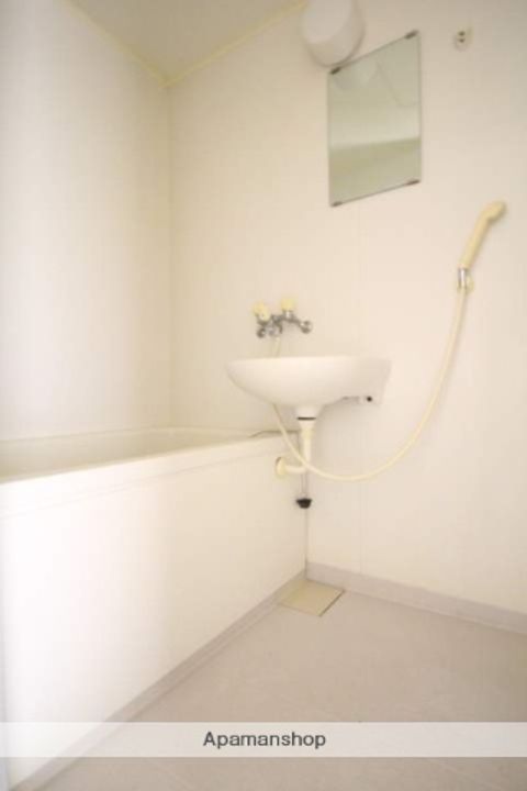 ワンパースンハイツA棟205の内装